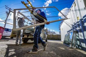 glass-work-3770982_640